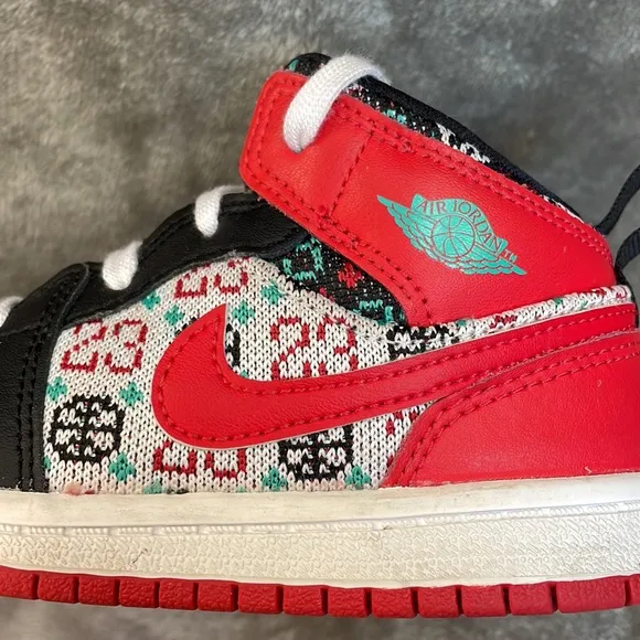 AIR JORDAN 1 MID UGLY CHRISTMAS SWEATER