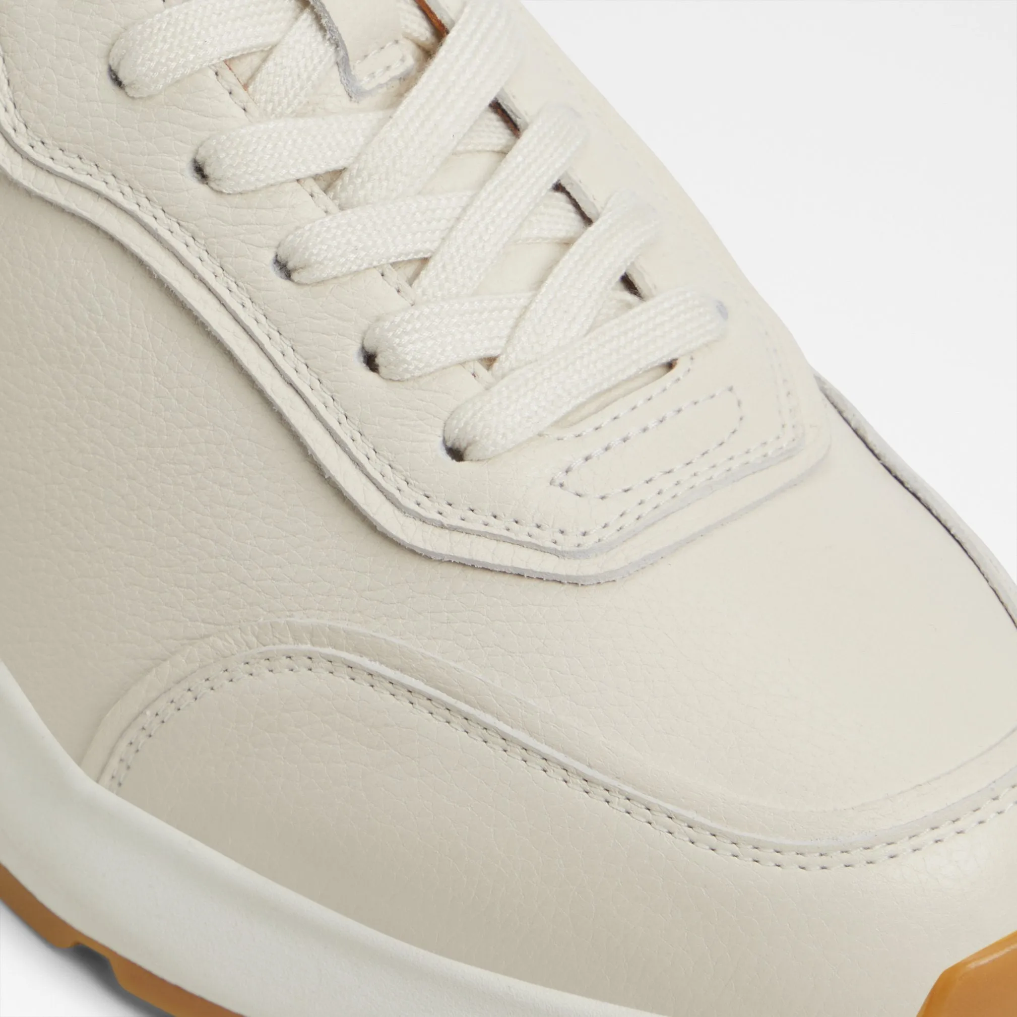 Alessio / Sneakers