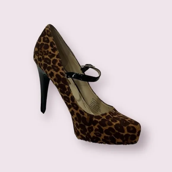 BCBGeneration Cheetah print high heels size 7.5
