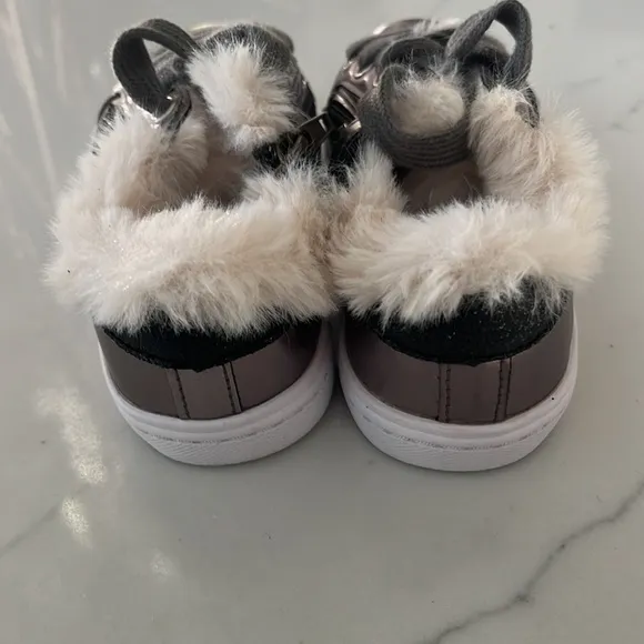 Brand new HOO fur lines metallic sneakers with sparkles size 10-HOO runs small
