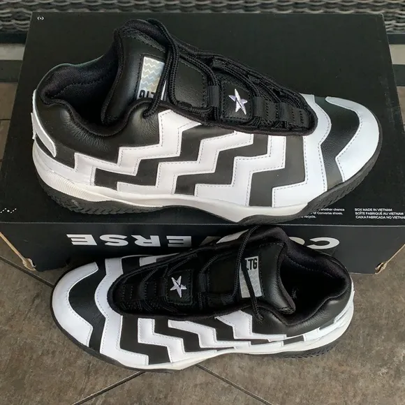 CONVERSE VLTG MID BLACK/WHITE/BLACK WMNS
