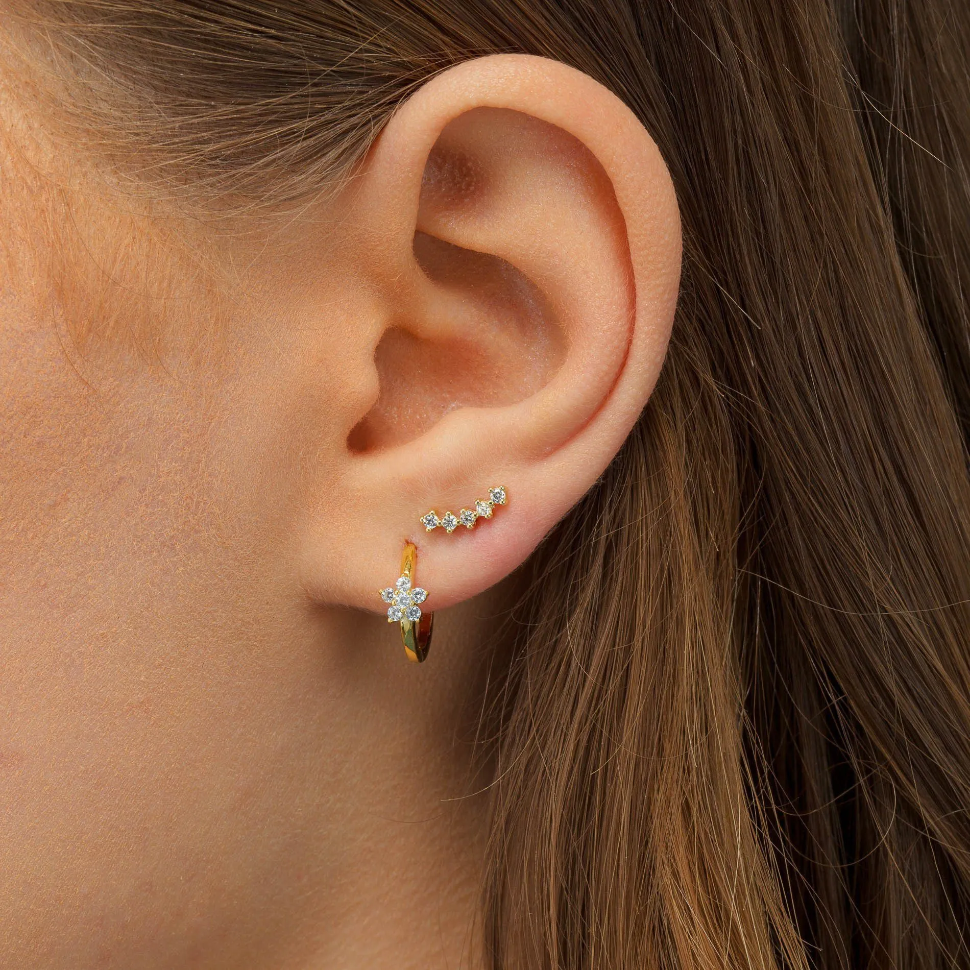 Curve Stone Stud Earring