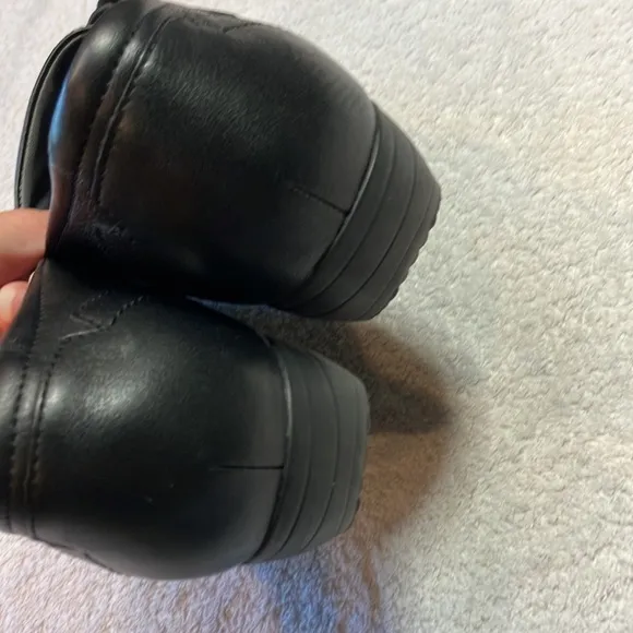 Dansko Franny black leather clogs