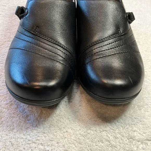 Dansko Franny black leather clogs