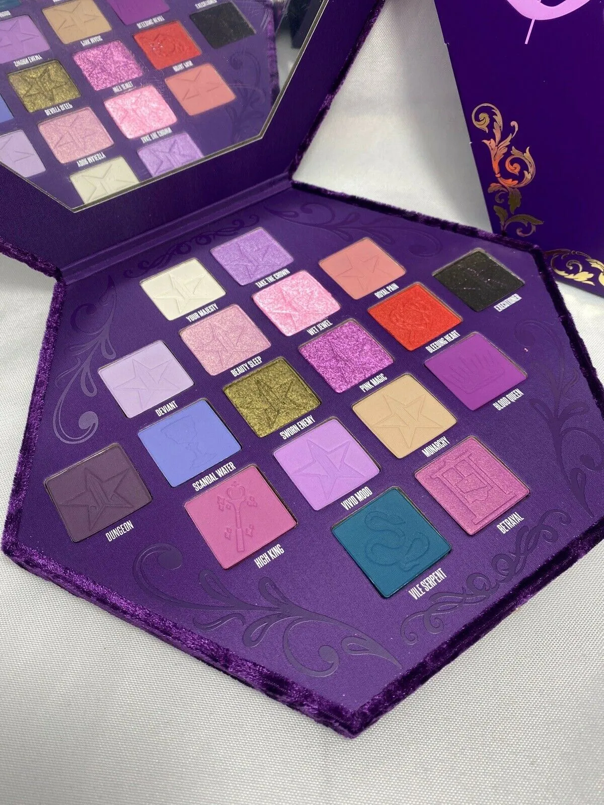 Jeffree Star Blood Lust EyeShadow Palette Ships ASAP!