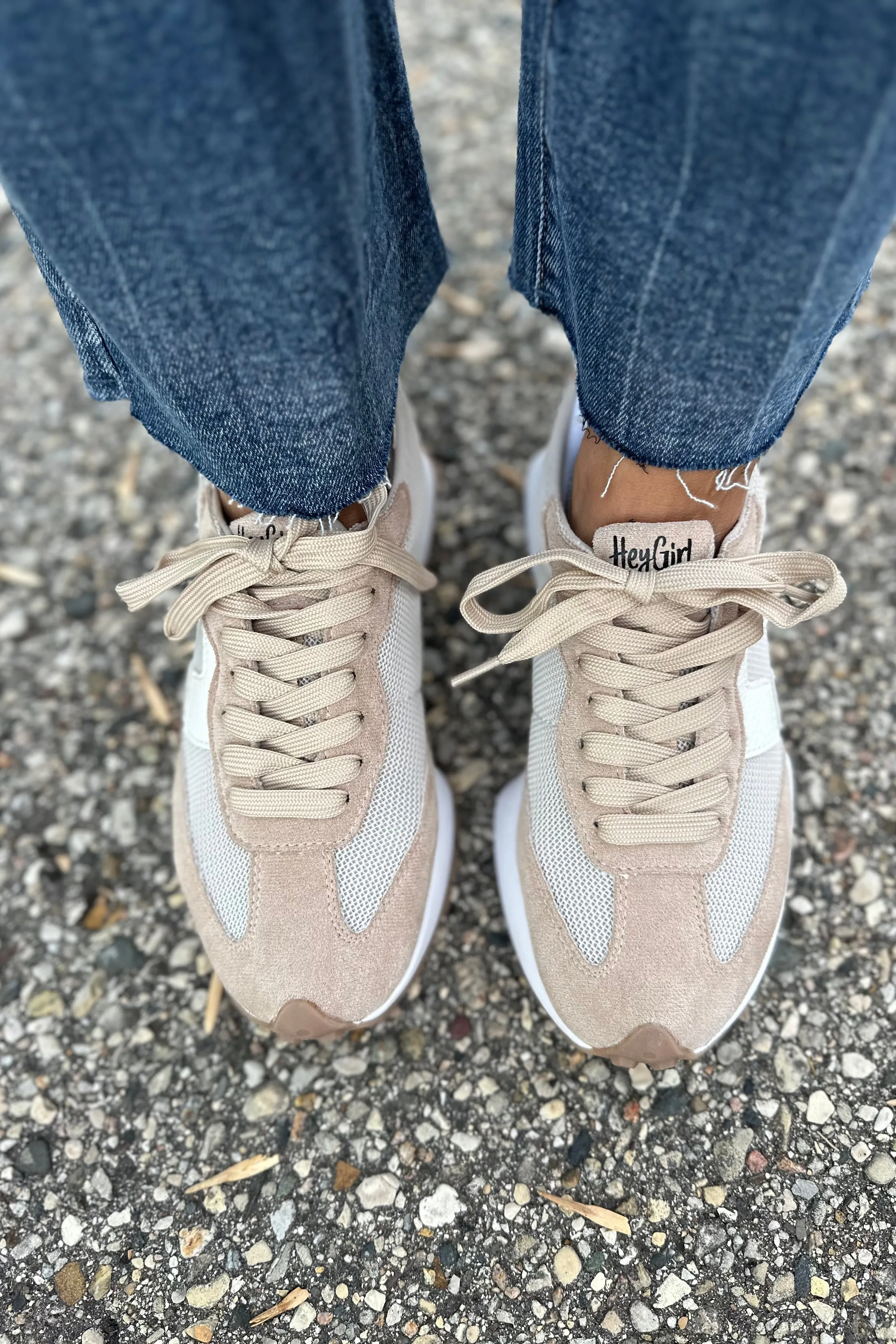 Joanie Sneaker