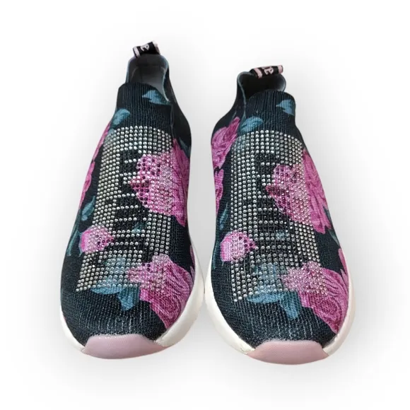 JUICY COUTURE Rhinestone Ablaze Slip-on Sneaker in Black Juicy Rose 6.5