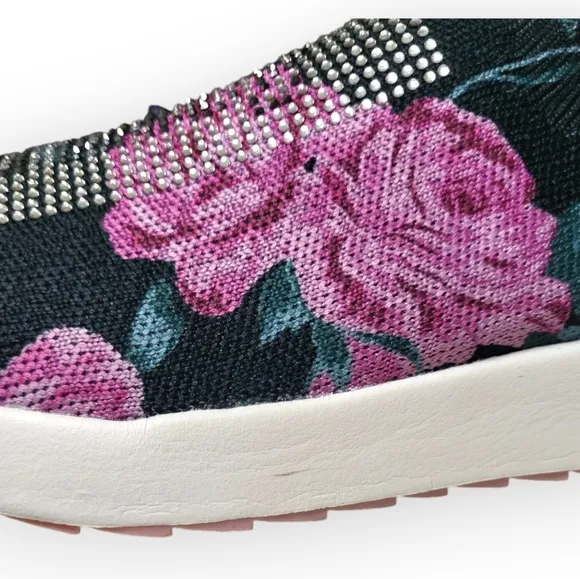 JUICY COUTURE Rhinestone Ablaze Slip-on Sneaker in Black Juicy Rose 6.5