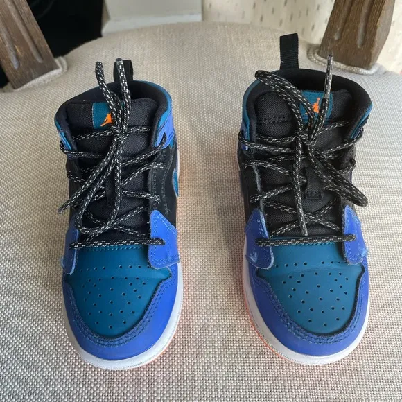 Nike Air Jordan 1 Mid Racer Blue Green Abyss toddler Sz 8c. VGUC.