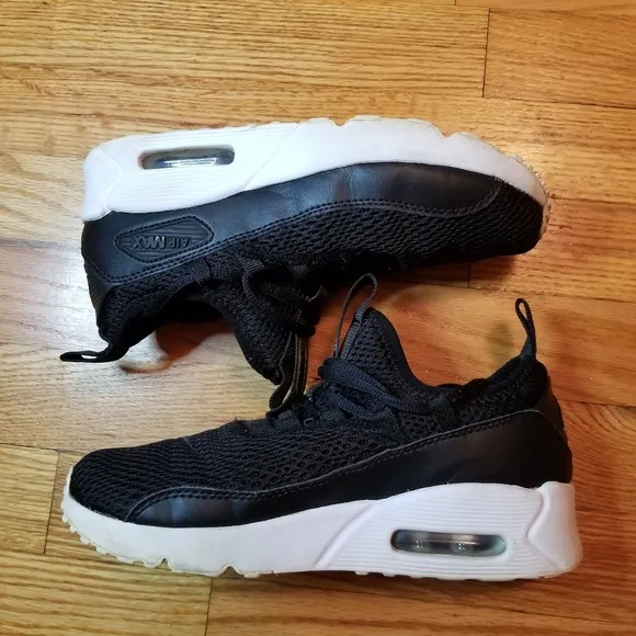 Nike Air Max 90 (4 youth)
