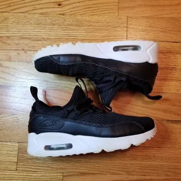 Nike Air Max 90 (4 youth)