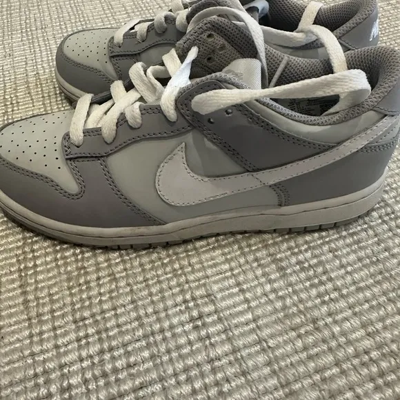 Nike Kids Gray and white Dunks low