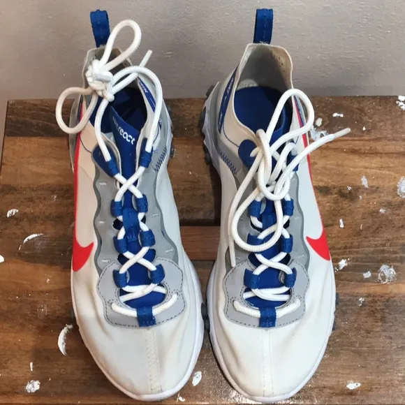 Nike React Sneakers size 4