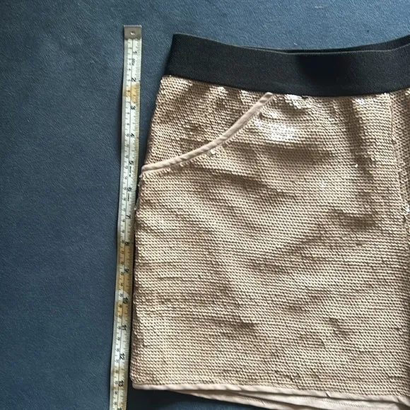 NWOT BCBG Maxazria Sequin Tan Women's Shorts size Medium