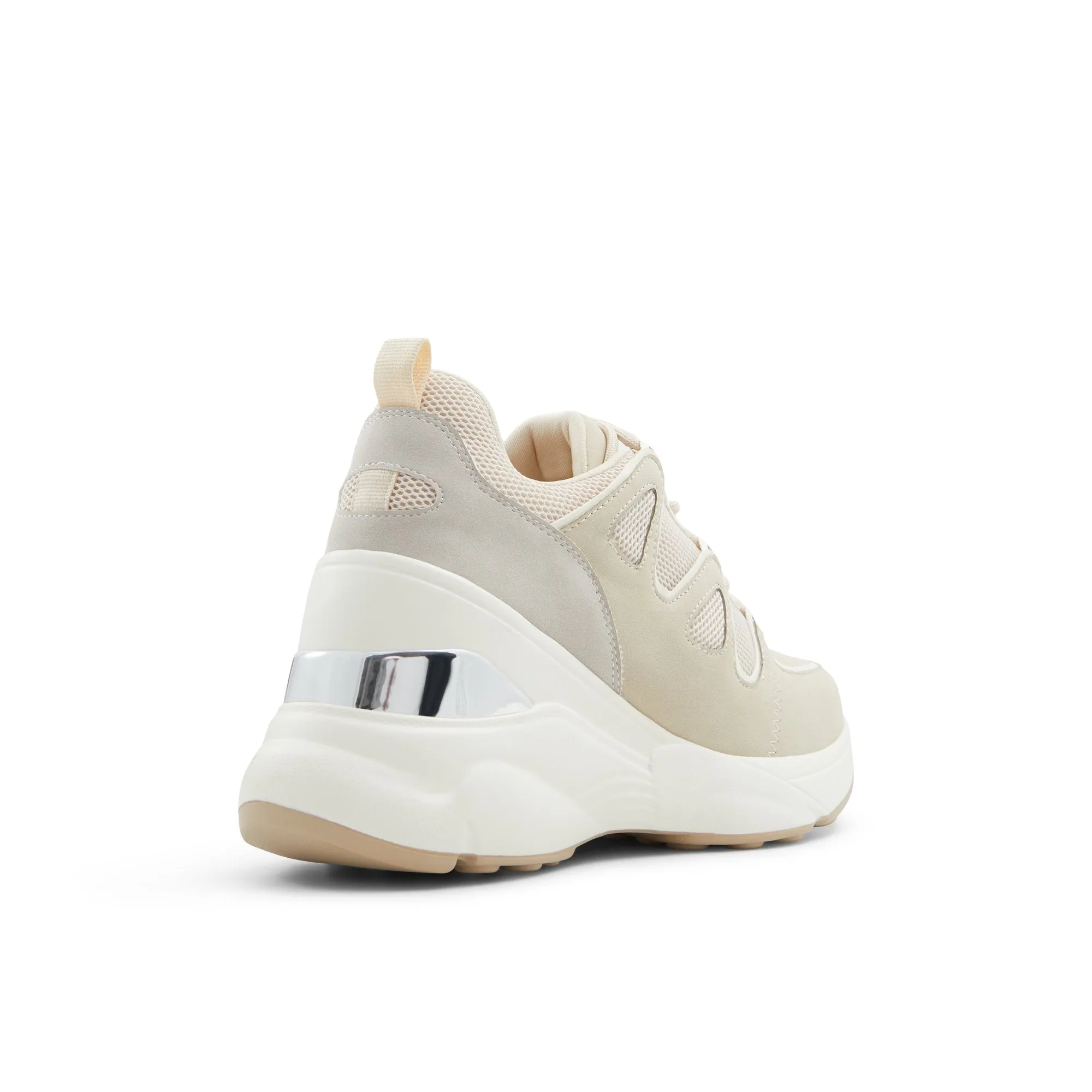 Ozzie / Sneakers