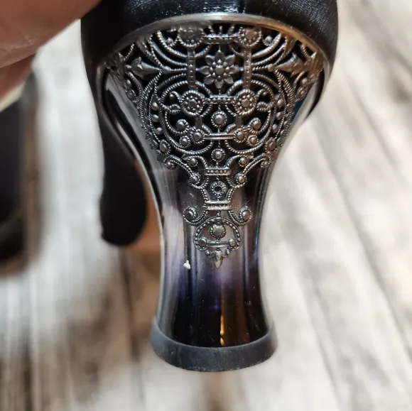 Salvatore‎ Ferragamo heels