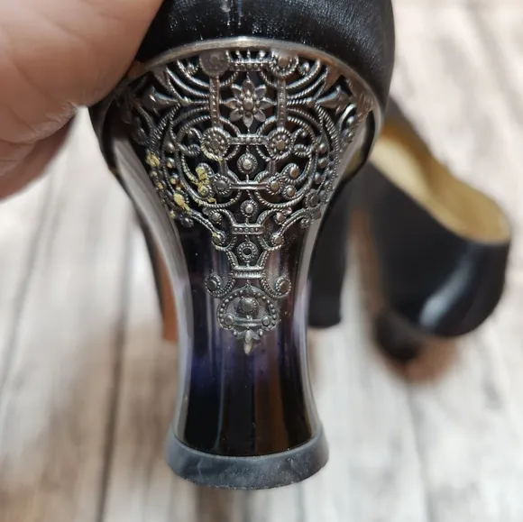 Salvatore‎ Ferragamo heels