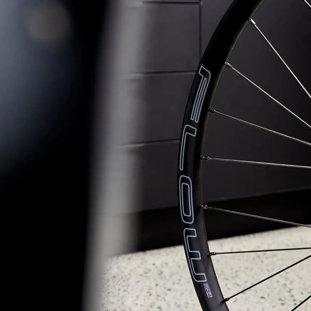 Stans Crest MK4 29er Chris King CL MTB Wheelset