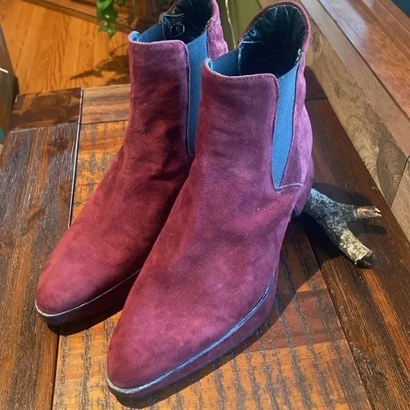 Stephane Kelian Paris burgundy wine suede booties