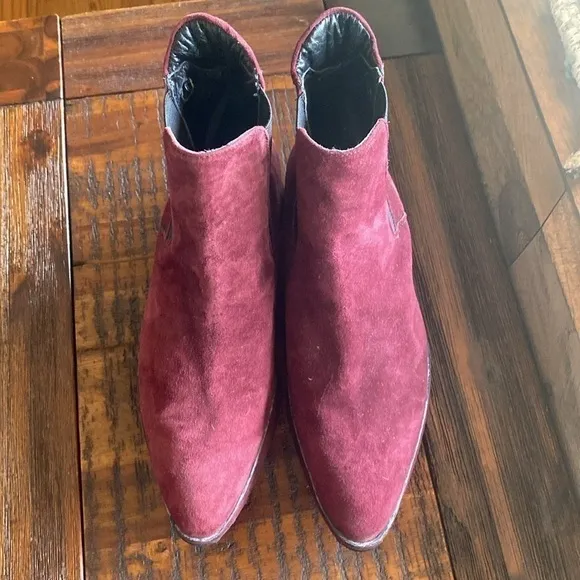 Stephane Kelian Paris burgundy wine suede booties