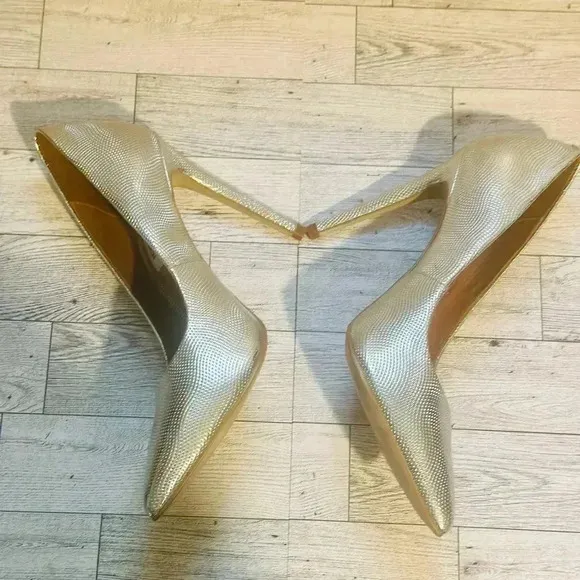 Steve Madden Silver Heels