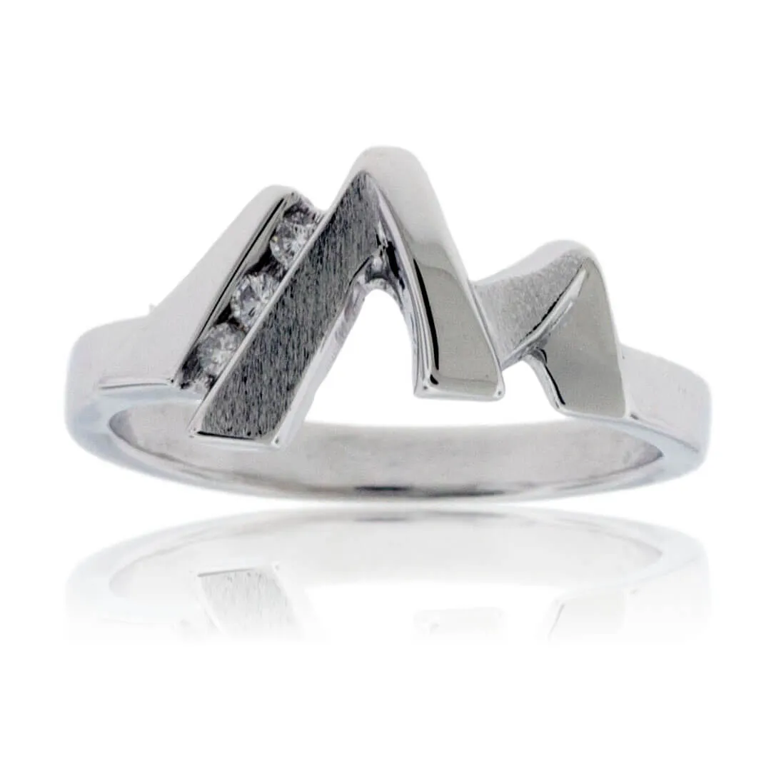 Three Diamond Mountain Ring