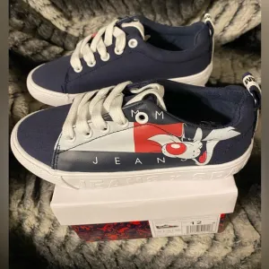 Tommy Hilfiger Space Jams Sneakers Size 12 Boy/Girl NIB